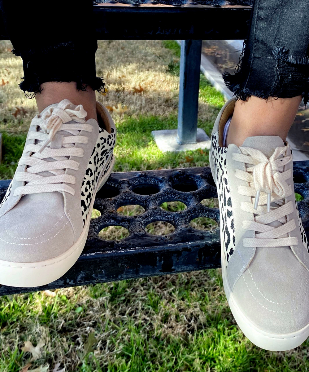 Dolce vita nino sneakers on sale leopard