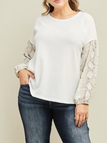 Desert Queen Curvy Snake Print Top